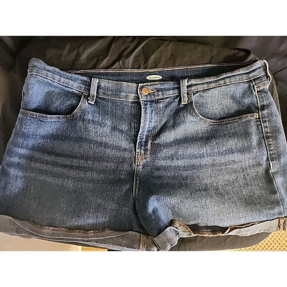 Pants - Womans Old Navy Denim Shorts Size 16‎